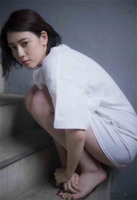 周杰伦新歌MV女主三吉彩花图片大全